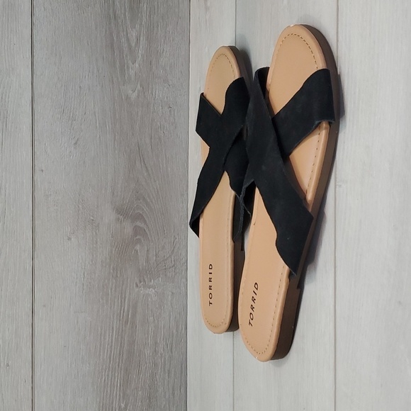 Torrid Women Comfort Suede Straps Sandals Flats Flip flop shoes sz 11W Wide - Picture 2 of 9